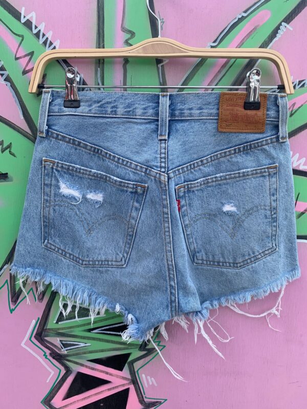 SUPER SHORT! LIGHT WASH LEVIS 501 RIPPED UP DENIM CUTOFF SHORTS