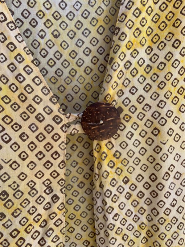 PRINTED RAYON TIE DYE SLEEVELESS BUTTON FRONT HIPPY DRESS OVERSIZED COCONUT BUTTONS