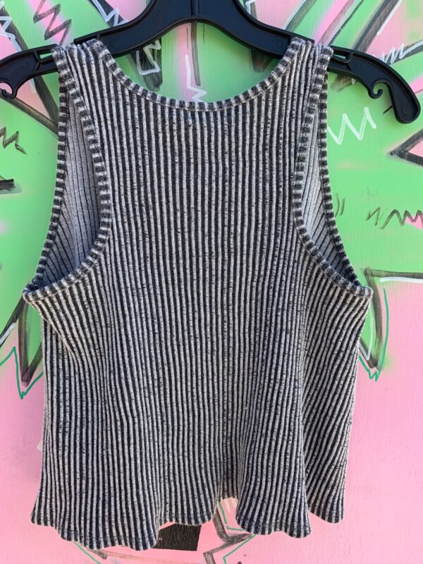CUTE 2-TONE RIBBED KNIT TANK TOP