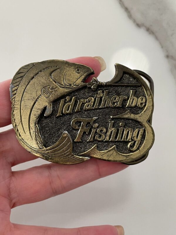1970S I'D RATHER BE FISHING SOLID BRASS BELT BUCKLE, MADE IN USA