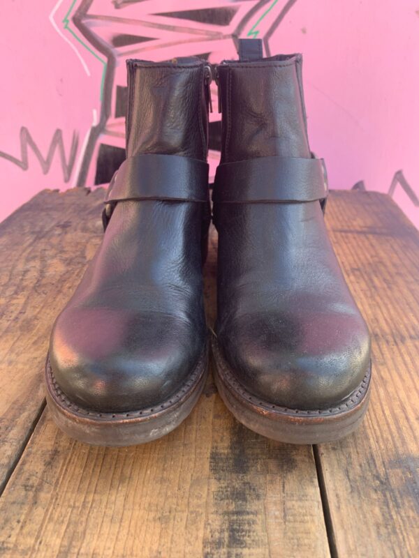 FRYE VERONICA HARNESS CHELSEA-SVL BOOT W/ SIDE ZIP MADE IN MEXICO