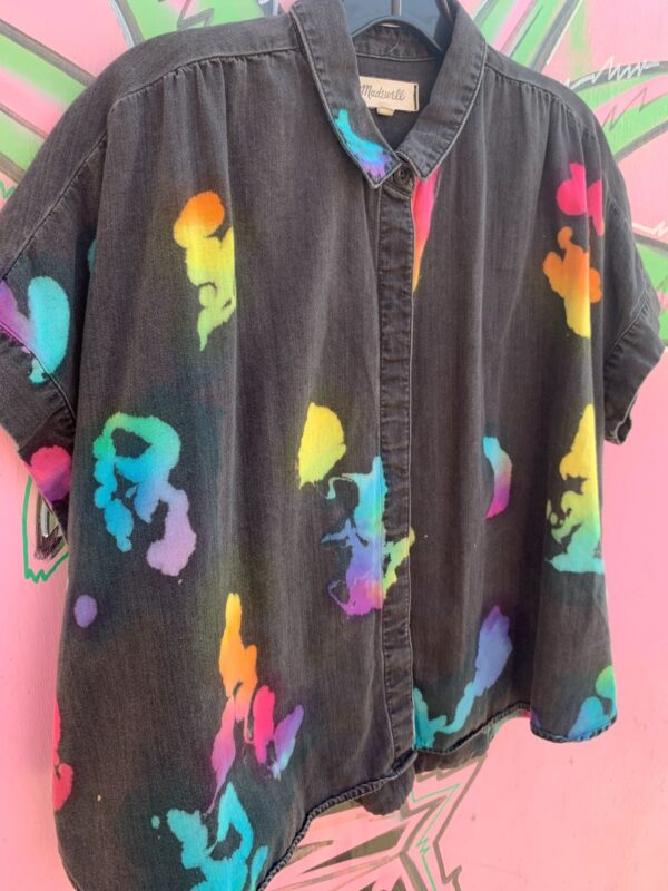 FUN! TIEDYE RAINBOW BLEACH SPLATTER SHORT SLEEVE BUTTONED CROPPED TOP