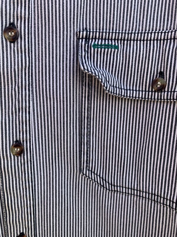 1990S SEERSUCKER LONG SLEEVE BUTTON DOWN SHIRT