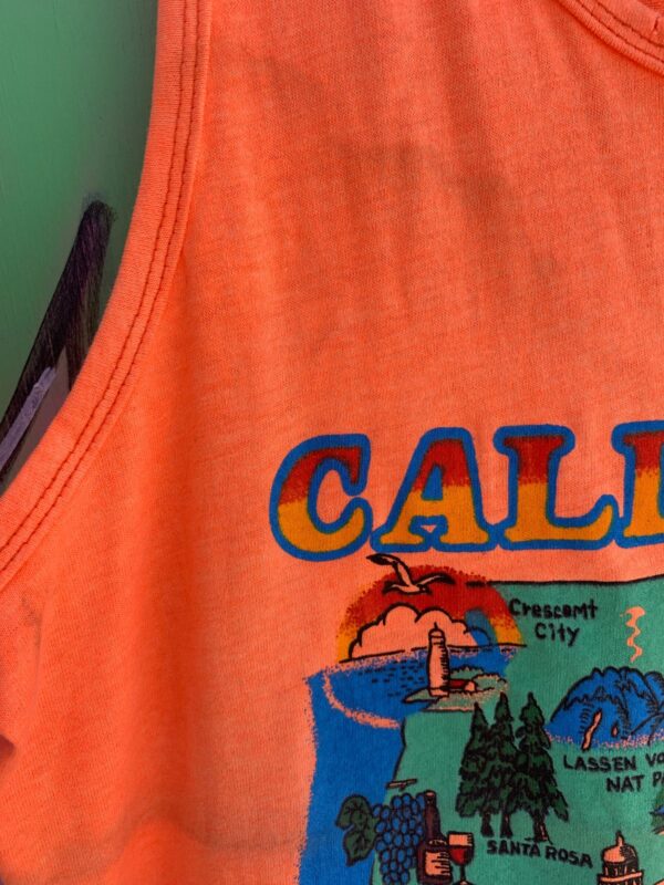1980S DEADSTOCK CALIFORNIA MAP GRAPHIC NEON TANK TOP - MADE IN USA