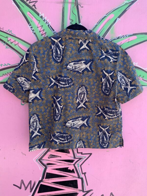 HAWAIIAN FUNKY FISH PRINT BOXY SHORT SLEEVE TOP CROPPED FIT