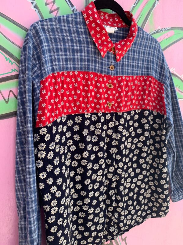 FUN! 1990S PATCHWORK RAYON LONG SLEEVE BUTTON DOWN BLOUSE