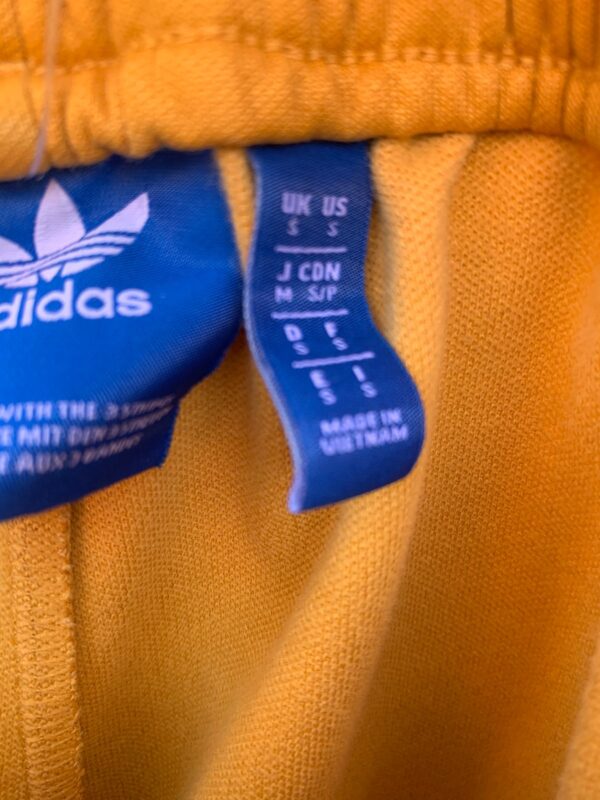 CUTE MUSTARD YELLOW ADIDAS PLEETED STRIPED SIDE TRACK SHORTS