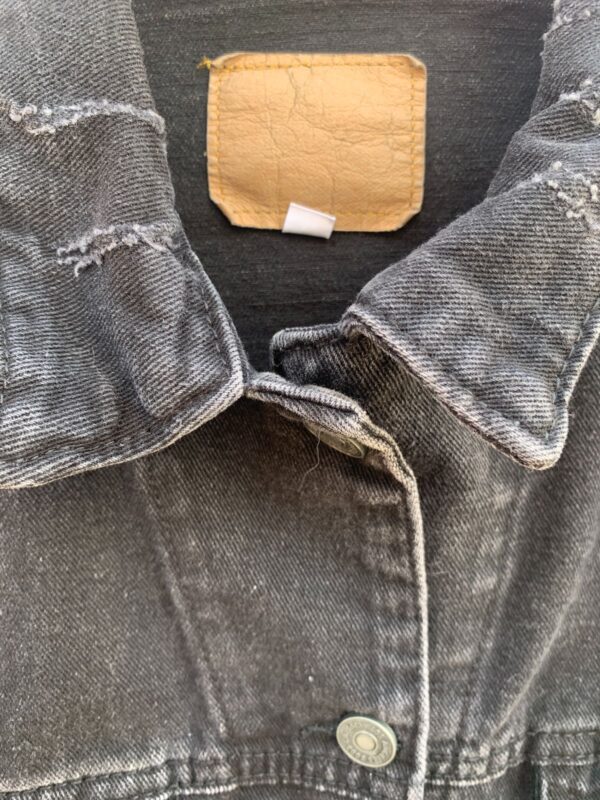 Y2K CROPPED WASHED BLACK DENIM JACKET, RAW HEM