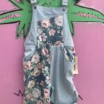 *AS-IS* 1980S DEADSTOCK! LIGHT WASH OVERALL SHORTS FLORAL PANELS – NWT