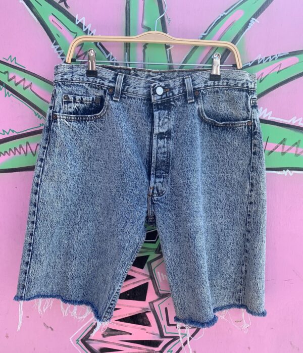*AS-IS* 1980S LEVIS 501 ACID WASH CUT OFF DENIM SHORTS LONGER CUT