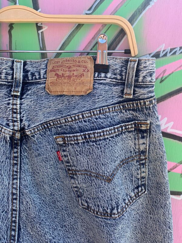*AS-IS* 1980S LEVIS 501 ACID WASH CUT OFF DENIM SHORTS LONGER CUT