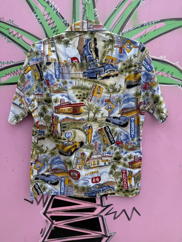 ALLOVER ROUTE 66 PRINT SHORT SLEEVE BUTTON DOWN SHIRT