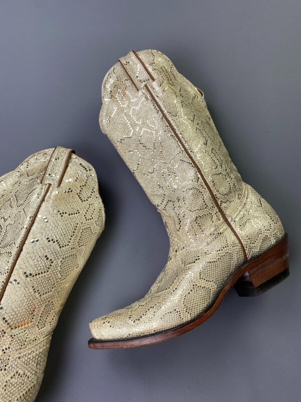 WOW! MADE IN CANADA SILVER SNAKESKIN PRINT CREME LEATHER COWBOY BOOTS