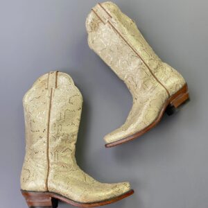 Photo detail:WOW! MADE IN CANADA SILVER SNAKESKIN PRINT CREME LEATHER COWBOY BOOTS