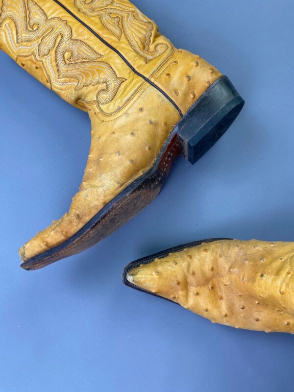 *AS-IS* MADE IN MEXICO BUTTERSCOTCH OSTRICH PANEL EMBROIDERED COWBOY BOOTS