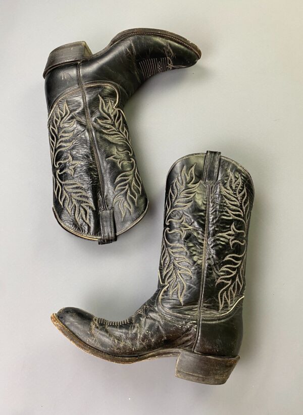 *AS-IS* DISTRESSED CRACKED LEATHER ALMOND TOE COWBOY BOOTS DECORATIVE CONTRAST STITCHED DESIGN
