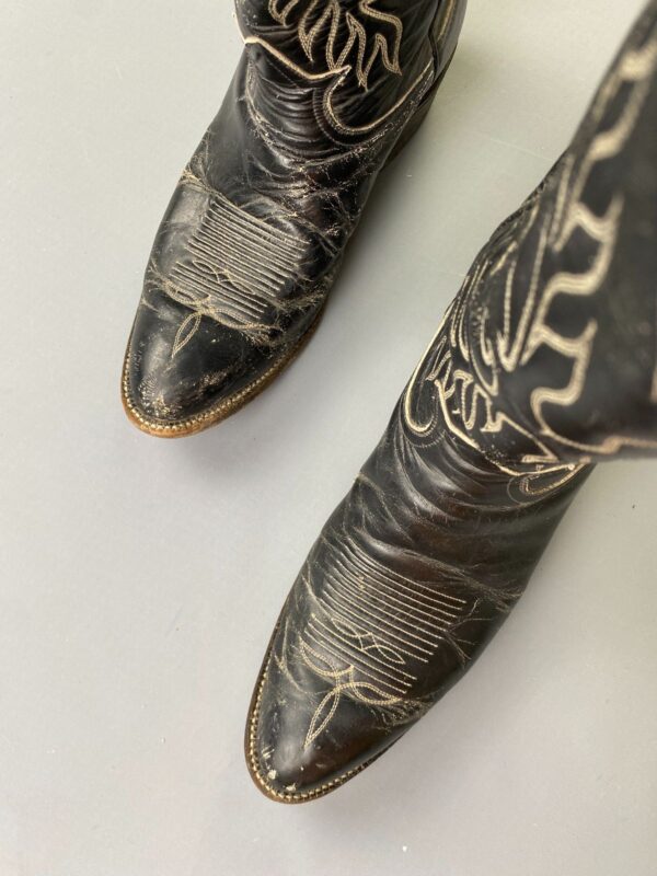 *AS-IS* DISTRESSED CRACKED LEATHER ALMOND TOE COWBOY BOOTS DECORATIVE CONTRAST STITCHED DESIGN