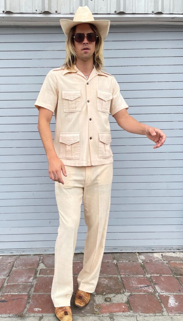 1970S CRINKLED GUAYABERA STYLE HAVANA SHIRT & MATCHING PANTS SUIT BRAIDED DETAILS & COCONUT BUTTONS