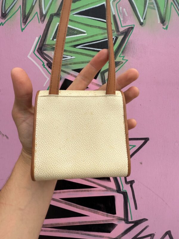 SUPER CUTE! 1980S PEBBLED LEATHER WALLET BAG
