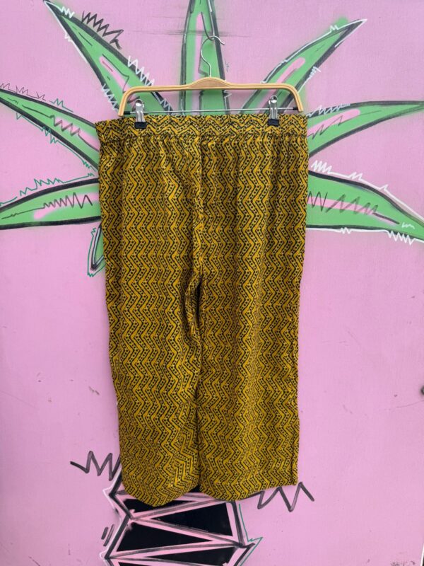 COOL! ZIGZAG PRINT COTTON WIDE LEG CAPRI LENGTH BEACHY PANTS