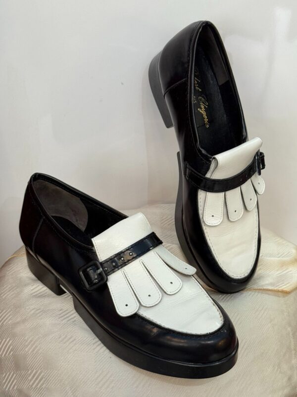 LEATHER TWO TONE WIDE TASSLE BUCKLE LOAFER SHOES