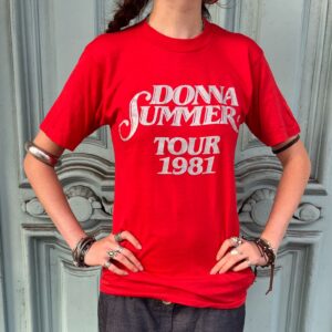 Photo detail:DEADSTOCK DONNA SUMMER METALLIC SILVER 1981 SUMMER IS BACK TOUR MERCH TSHIRT
