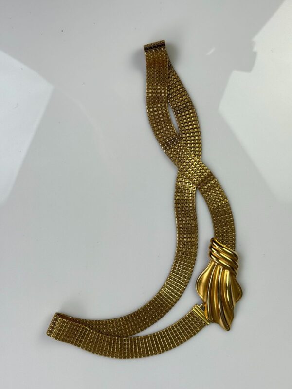 1980S TIGHT SQUARED LINK CHAIN BELT WITH OVERSIZED BUCKLE