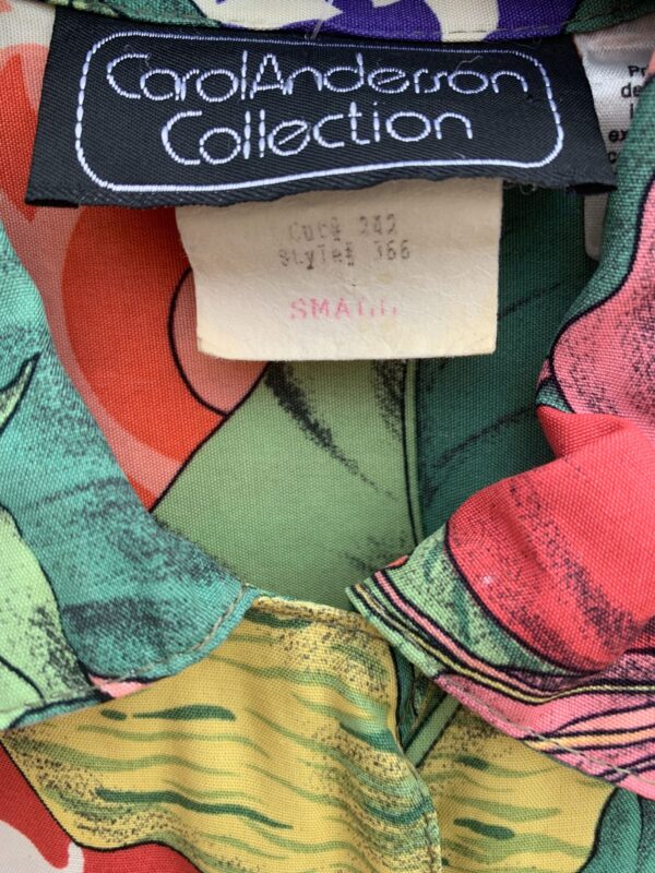 TROPICAL FLORAL RAYON SHORT SLEEVE BUTTON UP BLOUSE