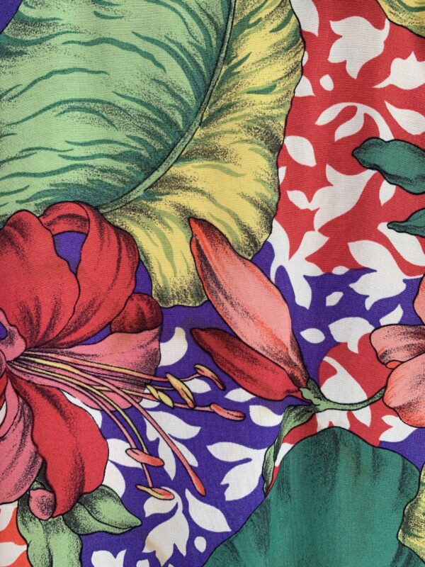 TROPICAL FLORAL RAYON SHORT SLEEVE BUTTON UP BLOUSE