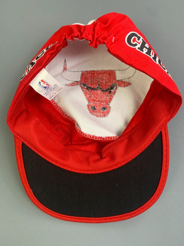 RAD! 1990S DEADSTOCK CHICAGO BULLS ALLOVER PRINT PAINTERS CAP