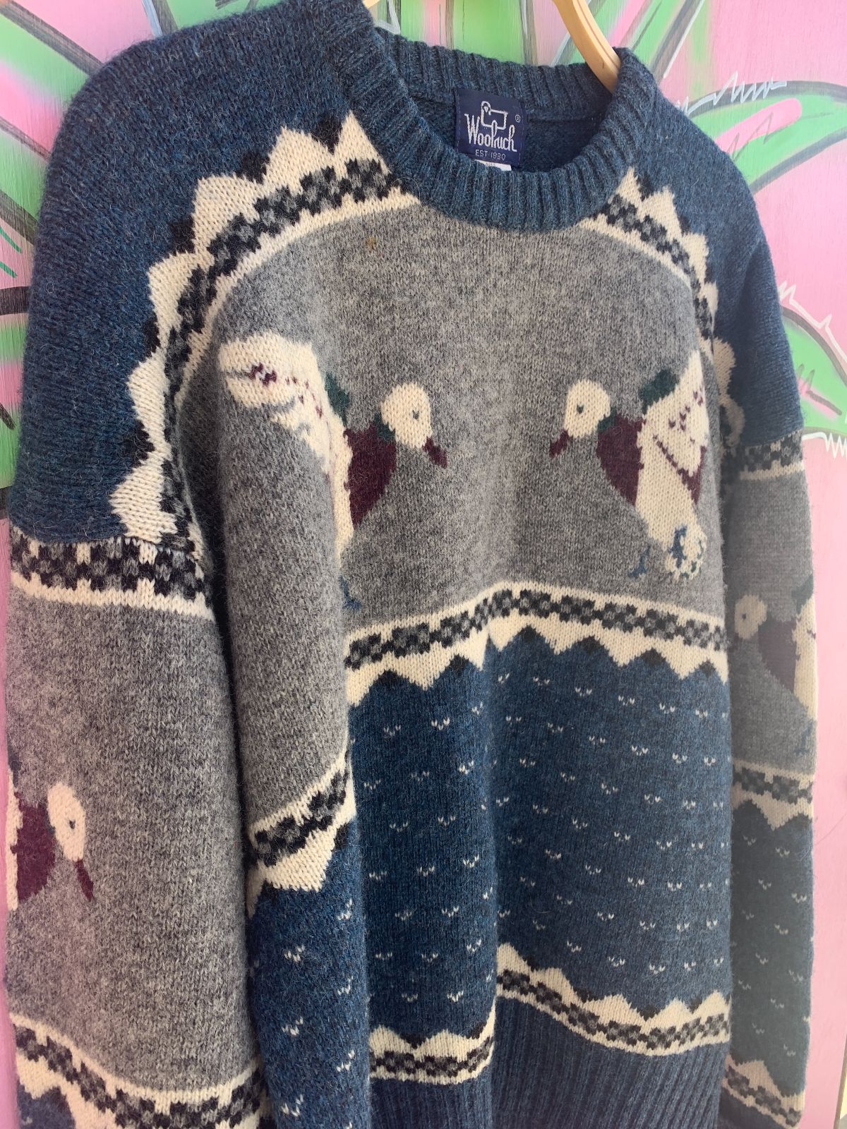 100% WOOL DUCK DESIGN KNIT PULLOVER SWEATER