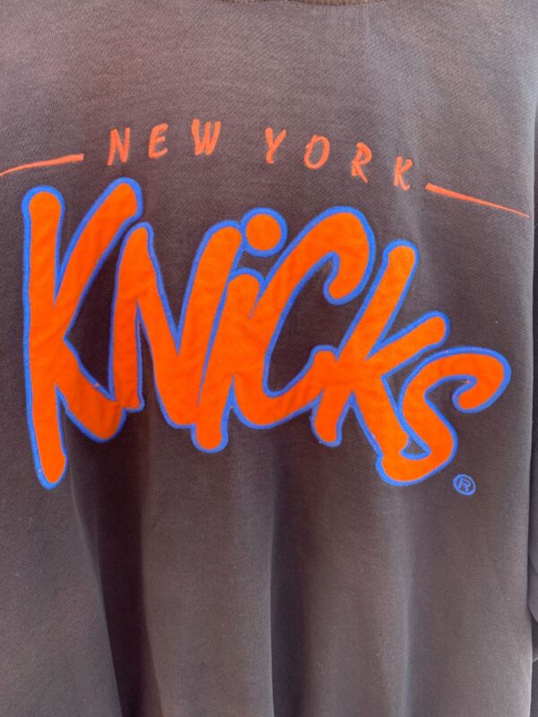 STARTER NBA NEW YORK KNICKS PULLOVER HOODED SWEATSHIRT