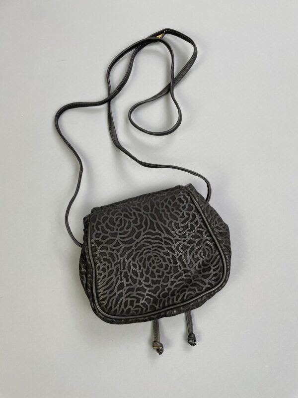 LOVE! 1980S LASER ETCHED FLORAL DESIGN MINI LEATHER SHOULDER PURSE, DRAWSTRING CLOSURE