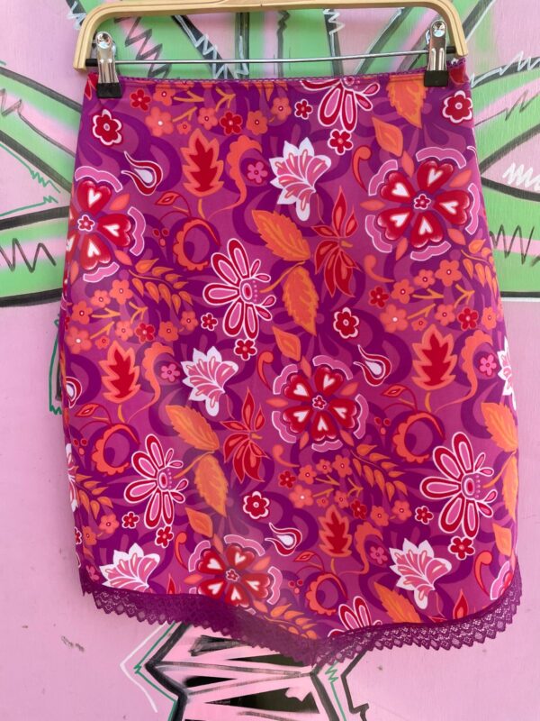 Y2K PSYCHEDLIC FLORAL LACE TRIM SKIRT