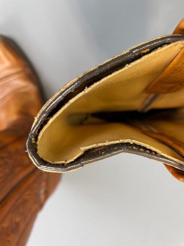 *AS-IS* RAD! ORNATELY EMBOSSED SNIP TOE WESTERN BOOTS