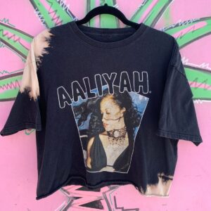 Photo detail:CROPPED AALIYAH TSHIRT, BLEACH MARKINGS