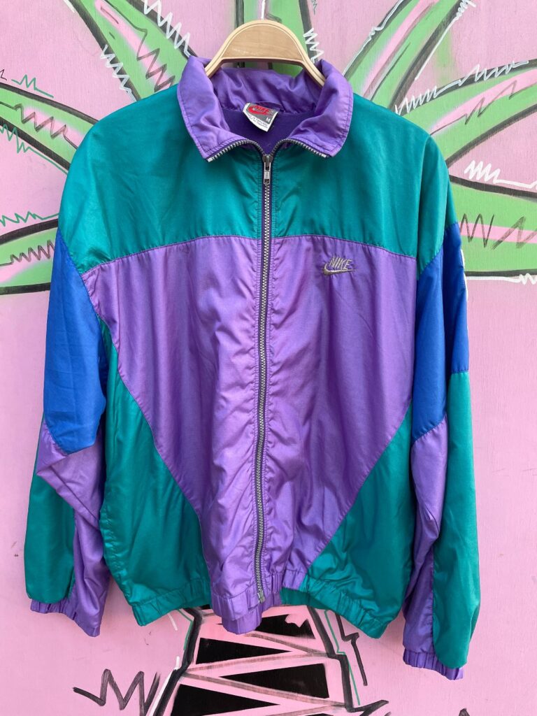 NIKE INTERNATIONAL COLORBLOCK WINDBREAKER JACKET W/ GRAY TAG