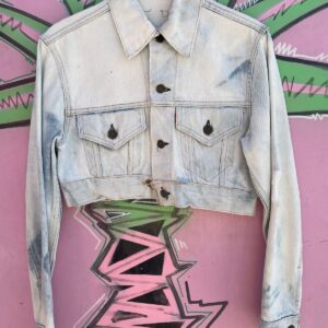 Photo detail:*AS-IS* LEVIS HEAVILY BLEACHED CROPPED BUTTON UP DENIM JACKET
