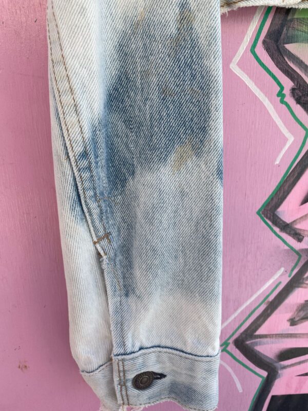 *AS-IS* LEVIS HEAVILY BLEACHED CROPPED BUTTON UP DENIM JACKET