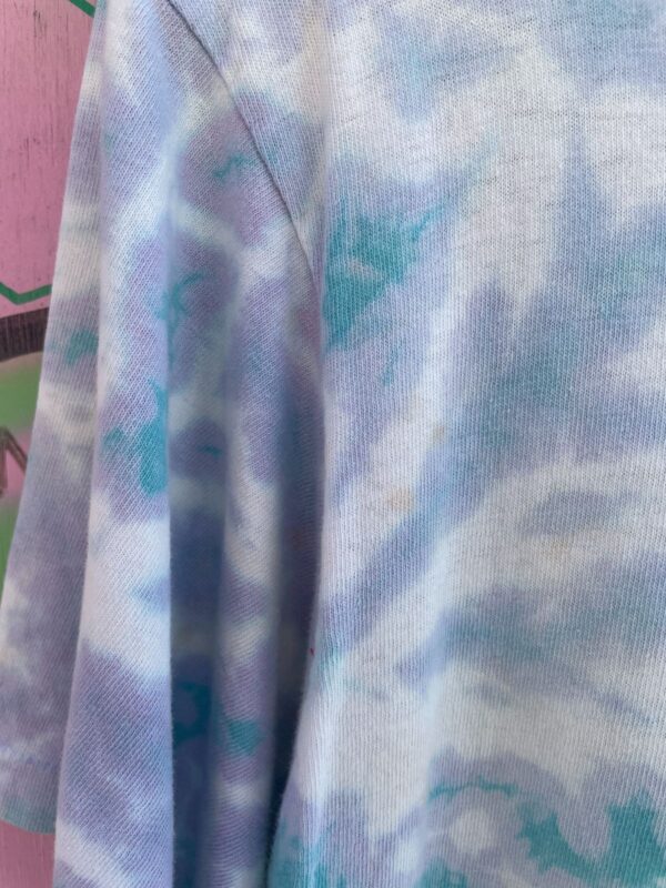 TIE DYE QUIKSILVER FRONT POCKET THICK RIBBED COLLAR T SHIRT