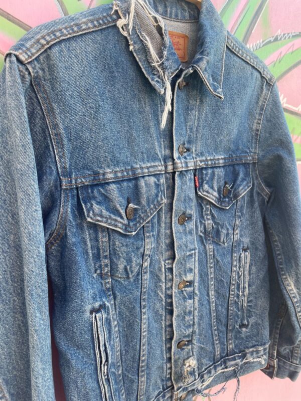 *AS-IS* PERFECTLY WORN & DISTRESSED DENIM TRUCKER JACKET