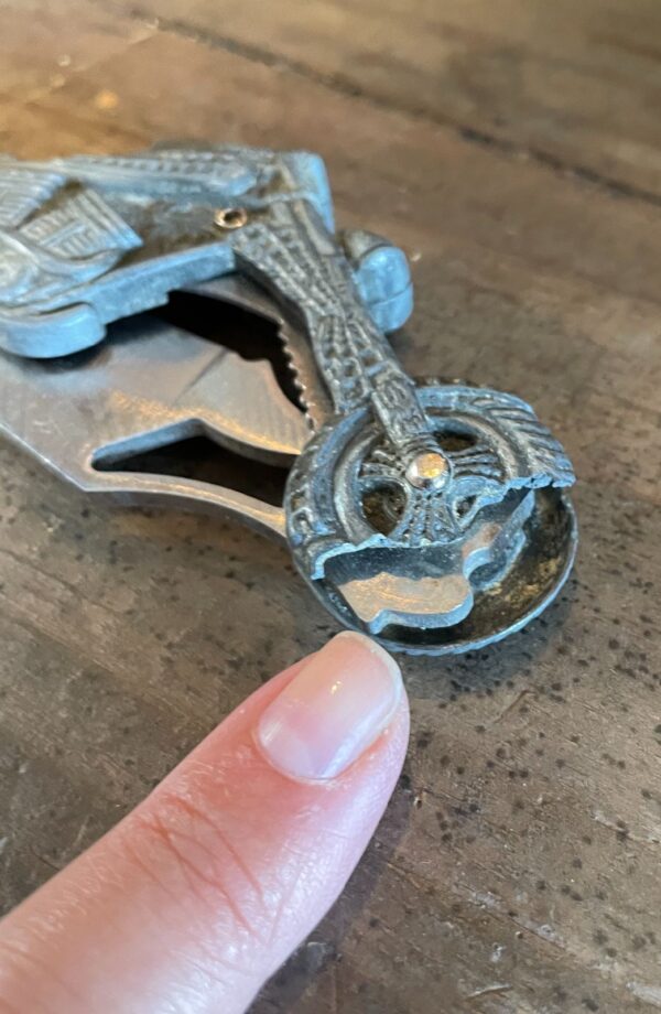 AS-IS CHOPPER MOTORCYCLE POCKET KNIFE