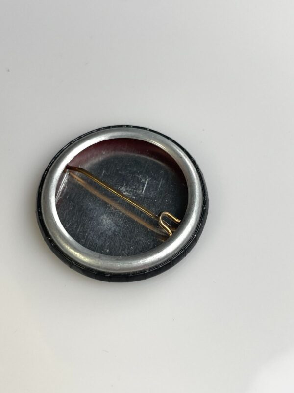 ORIGINAL 1980S IRON MAIDEN EDDIE YELLOW BRICK WALL GRAPHIC BUTTON PIN