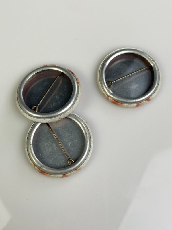 ORIGINAL 1984 VAN HALEN BABY ALBUM COVER BUTTON PIN