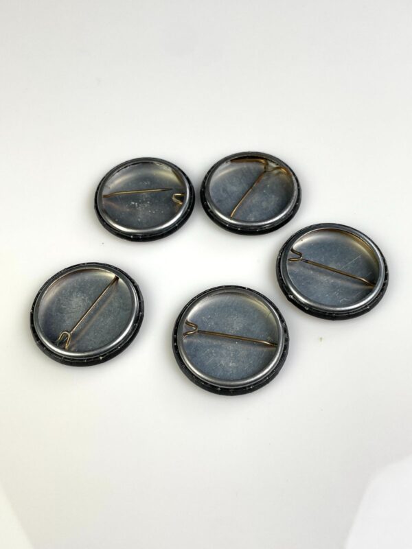 ORIGINAL 1980S OZZY OSBOURNE BUTTON PIN