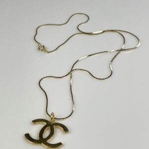 Photo detail:18K GOLD PLATED CHANEL LOGO NECKLACE DEADSTOCK 18K GOLD PLATED SNAKE CHAIN