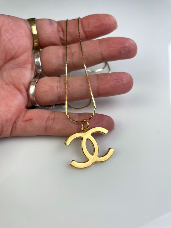 18K GOLD PLATED CHANEL LOGO NECKLACE DEADSTOCK 18K GOLD PLATED SNAKE CHAIN