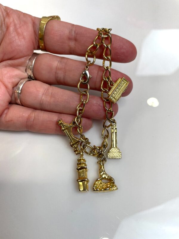 *AS-IS* SO CUTE! RETRO SAN FRANCISCO TOURIST CHARM BRACELET