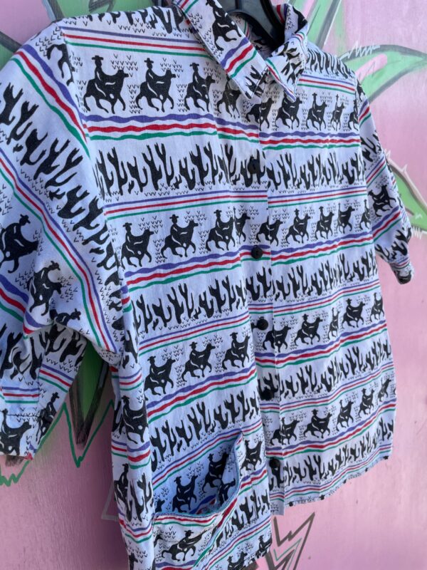 1980S-90S CROPPED COWBOY CACTUS ABSTRACT STRIPE BUTTON UP BLOUSE