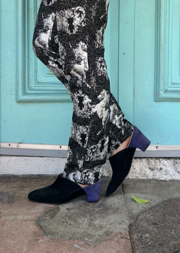 WOW! 1990S SUEDE COLORBLOCK ROUNDED SQUARE TOE MULES